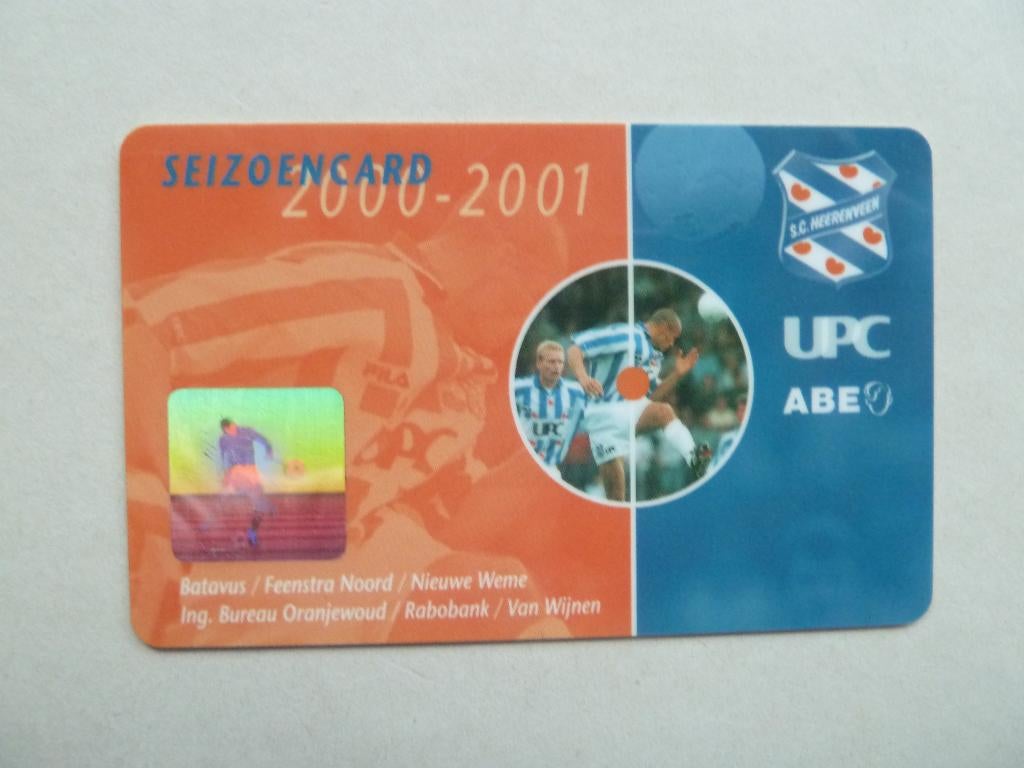 Seizoencard. Sc Heerenveen 2000/2001  Wit senioren 65+, Verzamelen, Sportartikelen en Voetbal, Ophalen of Verzenden, Gebruikt