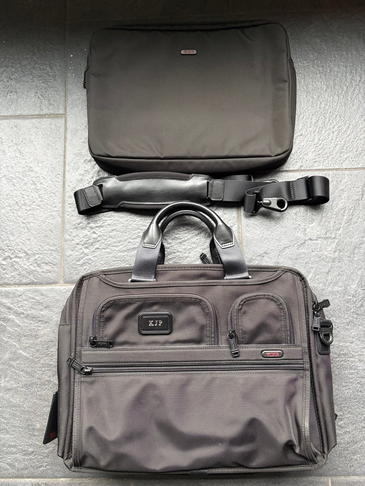 Tumi Alpha 2 expandable laptop tas, Computers en Software, Ophalen of Verzenden, 16 inch, Zo goed als nieuw