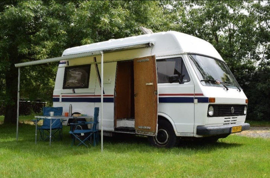 Vintage Volkswagen LT Camper - Comfortabel en Betrouwbaar, Chemisch toilet, Buscamper of Camperbus, Volkswagen, Treinzit