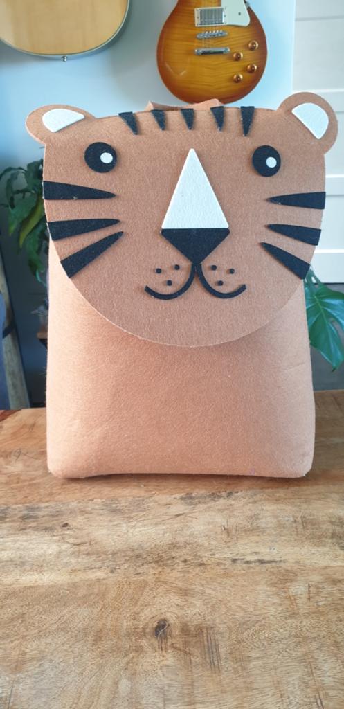 Z.g.a.n. Leuke vilten tijger opbergmand voor kinderkamer, Ophalen of Verzenden, Zo goed als nieuw