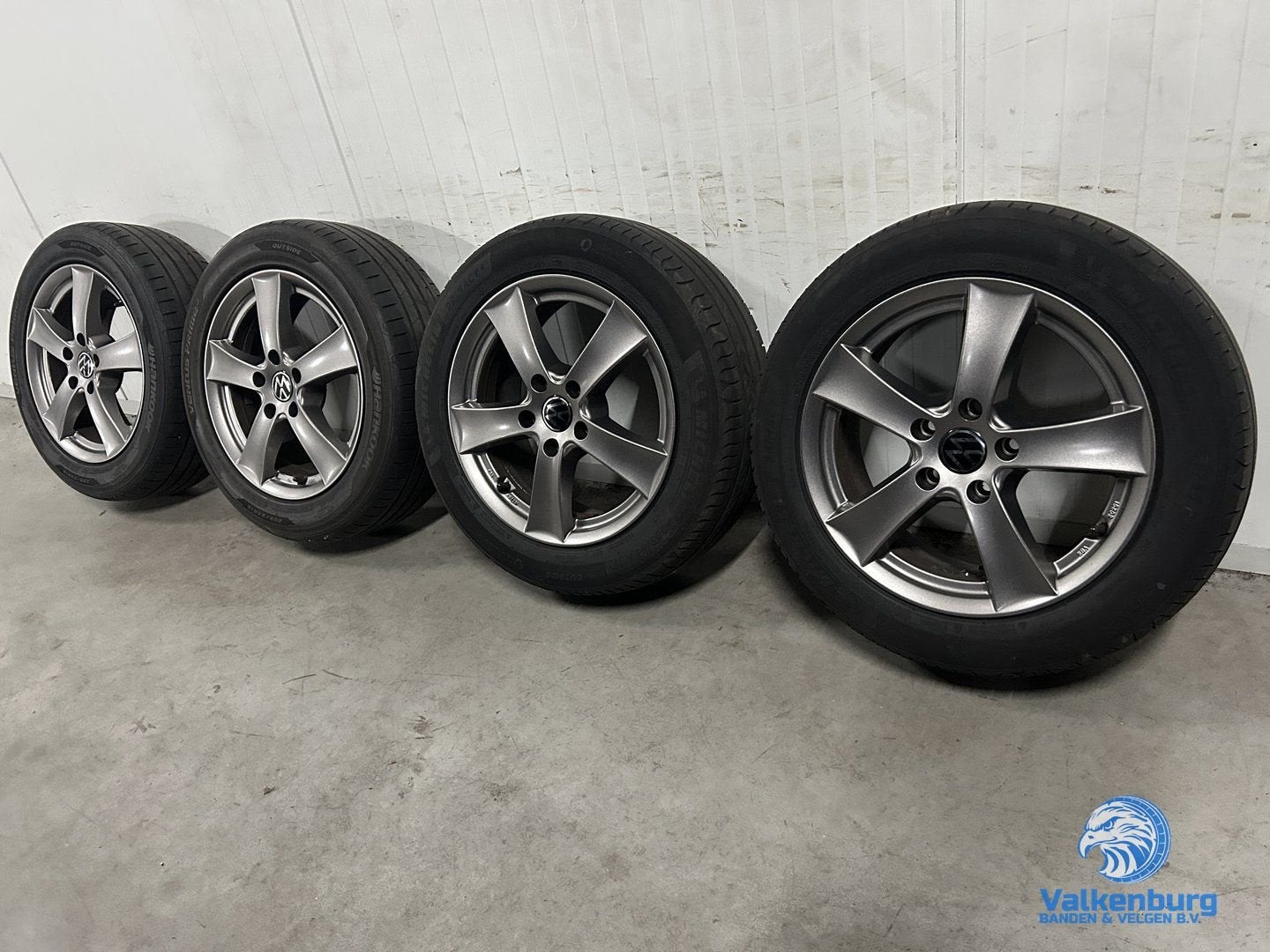 6mm! VAG VW Golf Caddy Audi A3 Leon 16 inch antraciet velgen, Auto-onderdelen, Gebruikt, -, Banden en Velgen, Zomerbanden