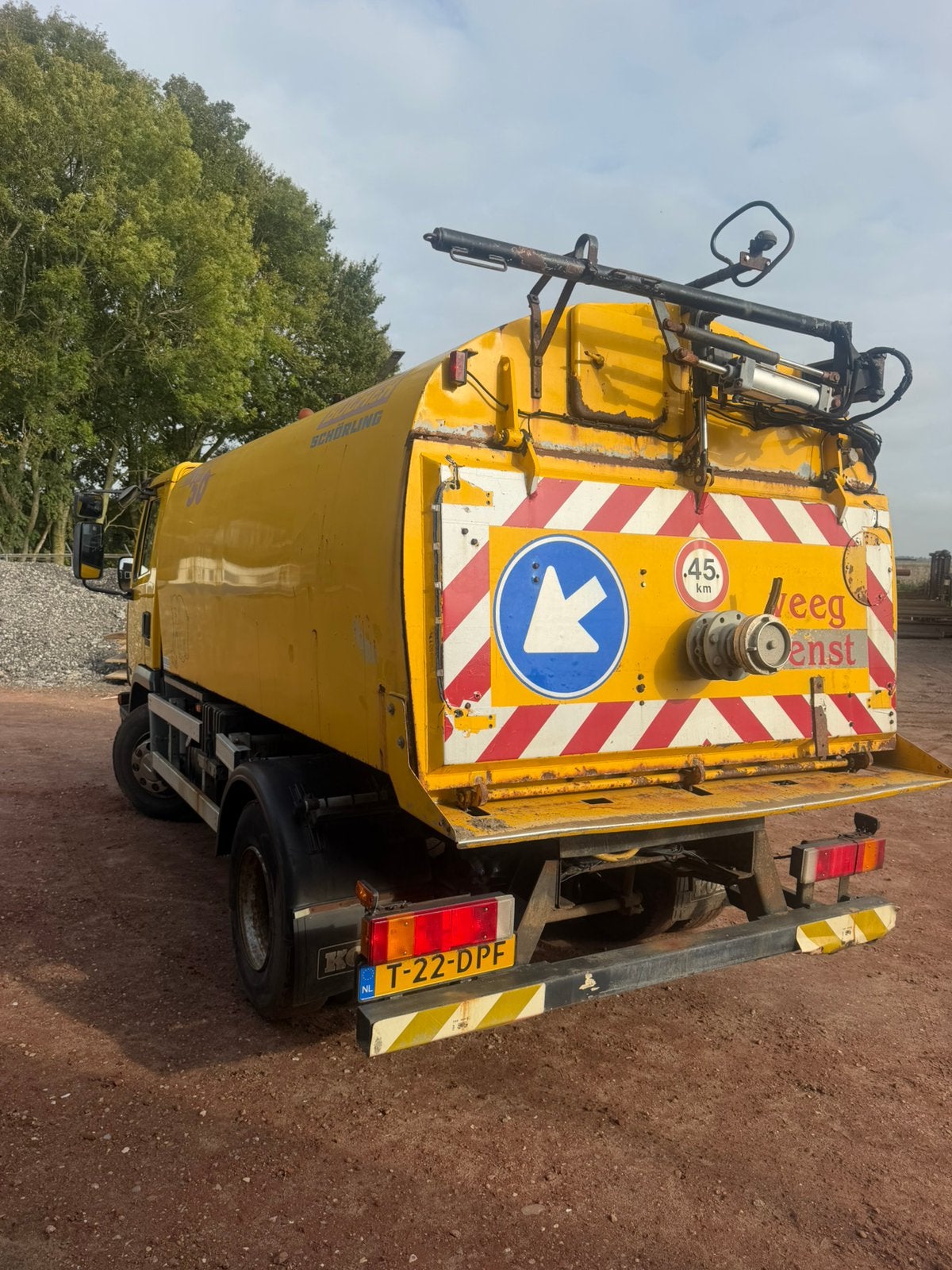 Veeg wagen veegauto straatveger daf lf45, Auto's, Achterwielaandrijving, Zwart, Geel, Bedrijf