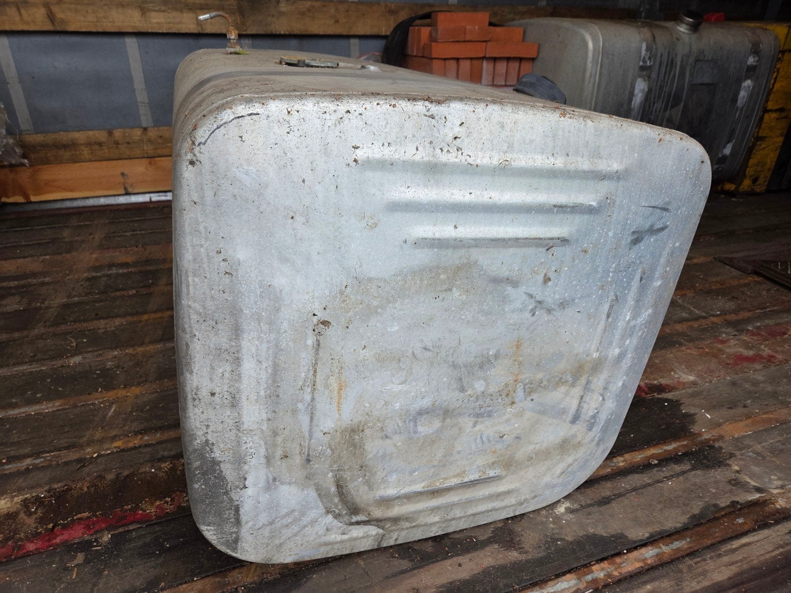 Brandstof tank 350 Liter komt van een Scania 3 serie, Ophalen, Gebruikt, Scania, Brandstofsystemen