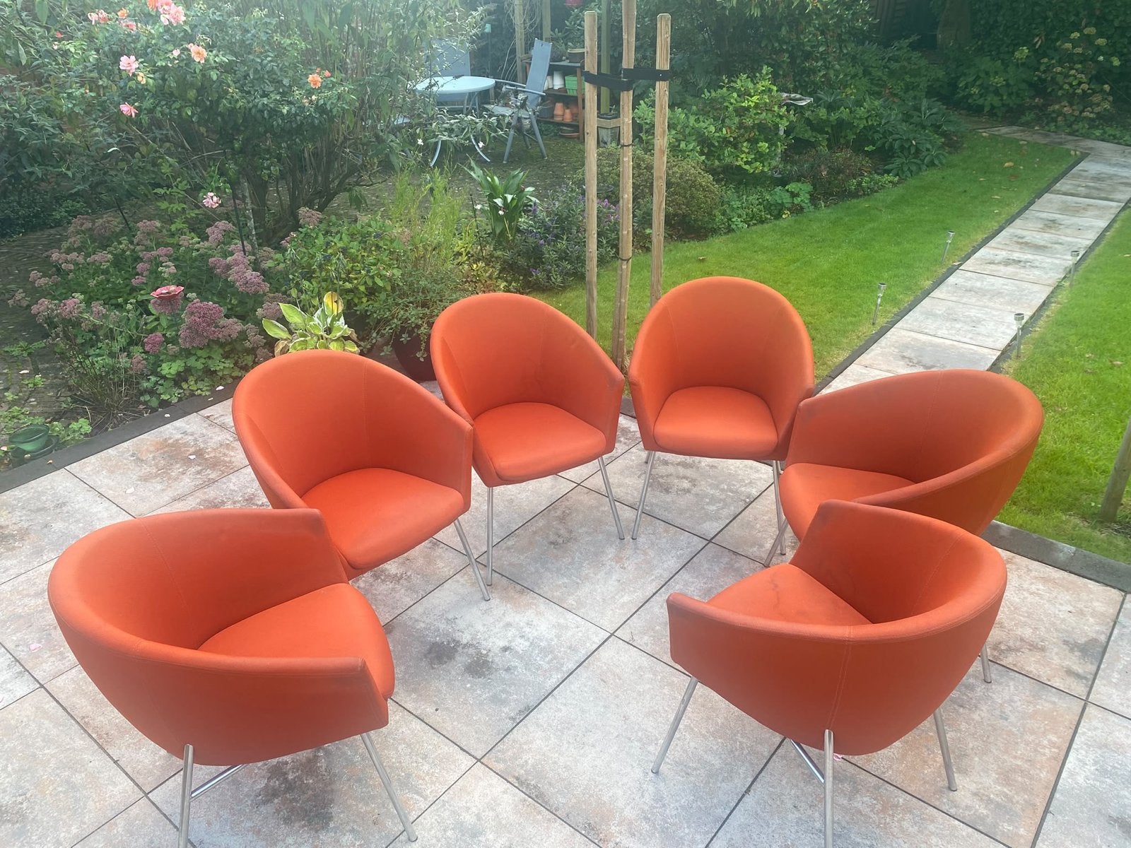 Set van 6 Artifort eetkamerstoelen - Oranje rood stof, Huis en Inrichting, Ophalen, Gebruikt, Overige kleuren, Stof
