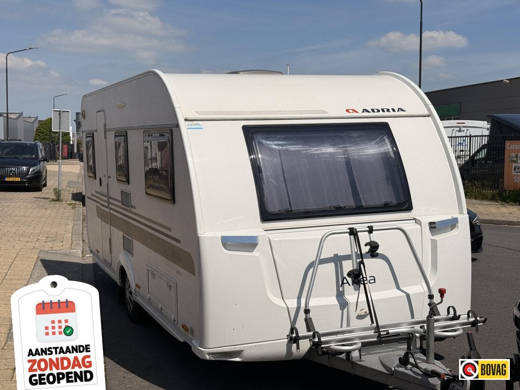 Adria Altea 472 LU met truma mover en fietsendrager, Schokbreker, Bedrijf, Treinzit, Adria