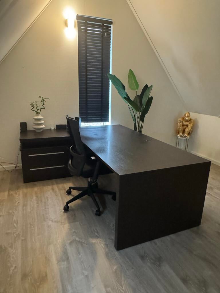 Modern Donkerbruin Bureau met Ladekast - Zo goed als nieuw, Huis en Inrichting, Bureaus, Ophalen, Met lades, Spaanplaat of MDF