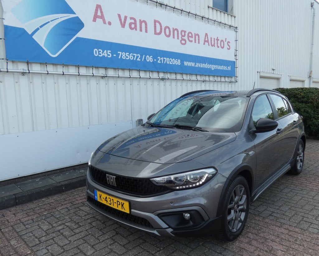 Fiat TIPO 1.0 CITY CROSS,Clima,Cruise,Camera,Lane ASS,Trhaak, Auto's, 101 pk, Gebruikt, 4 stoelen, Bedrijf