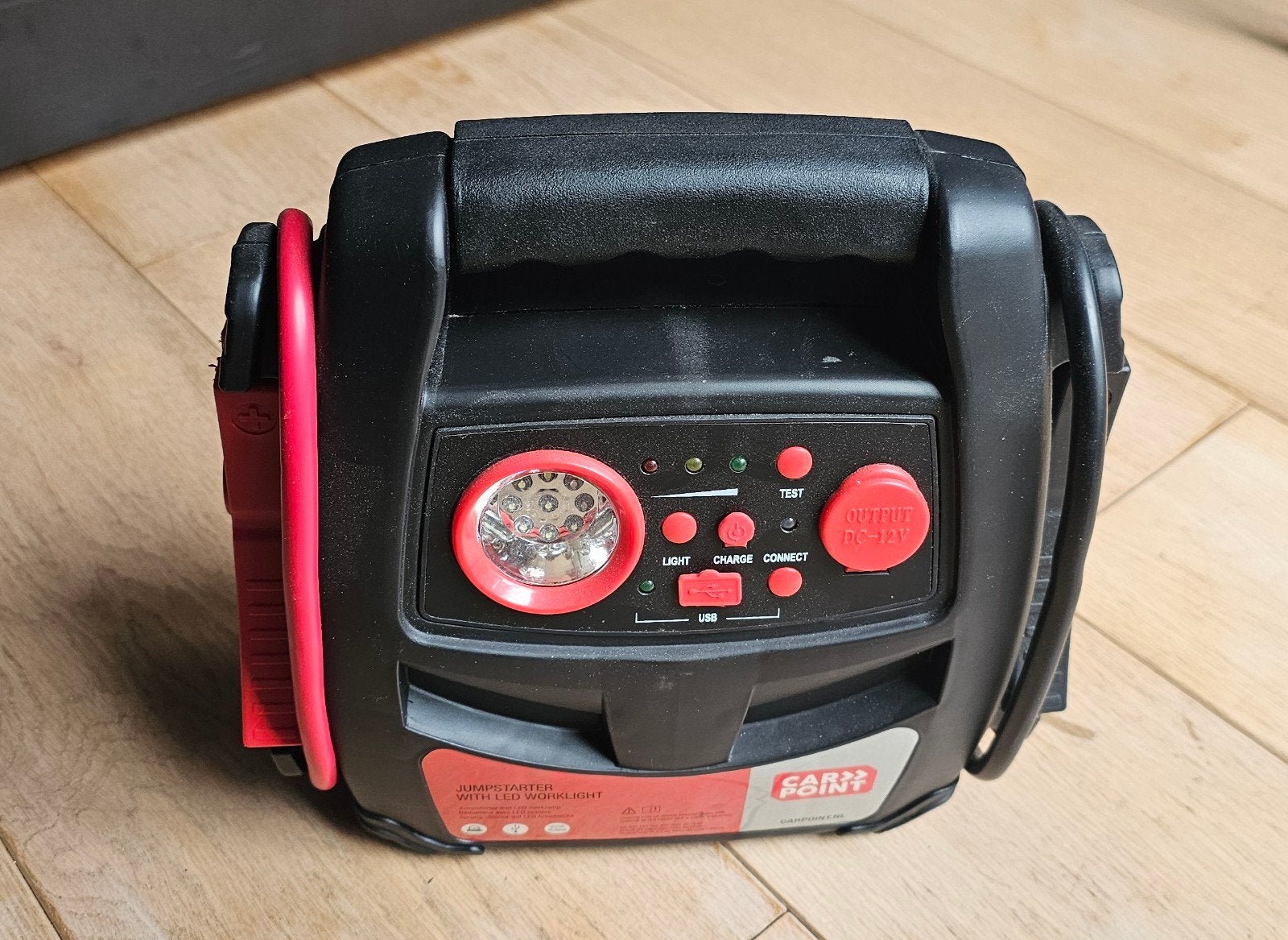Carpoint Jumpstarter met LED werklamp en USB-uitgang, Auto diversen, Jumpstarters, Ophalen, Zo goed als nieuw