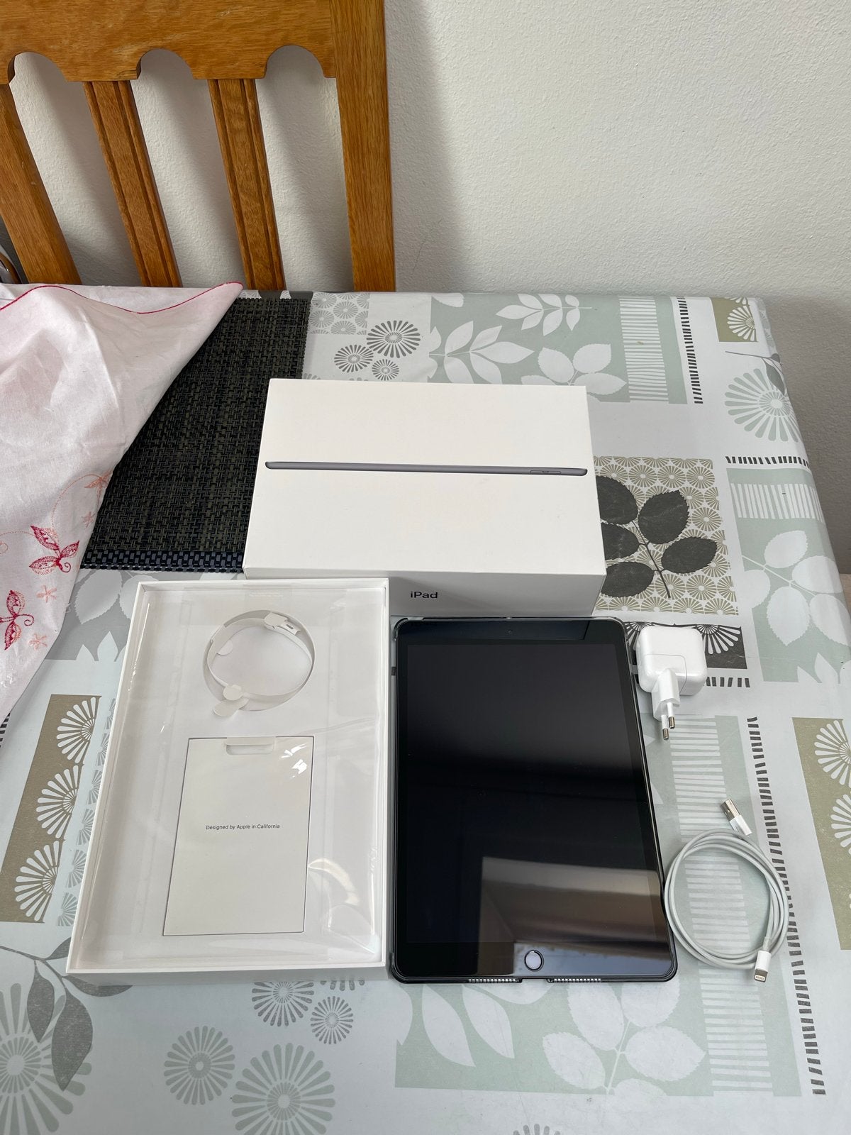 Foto 9 van Apple iPad (7e generatie) 32GB Wi-Fi - Zo goed als nieuw