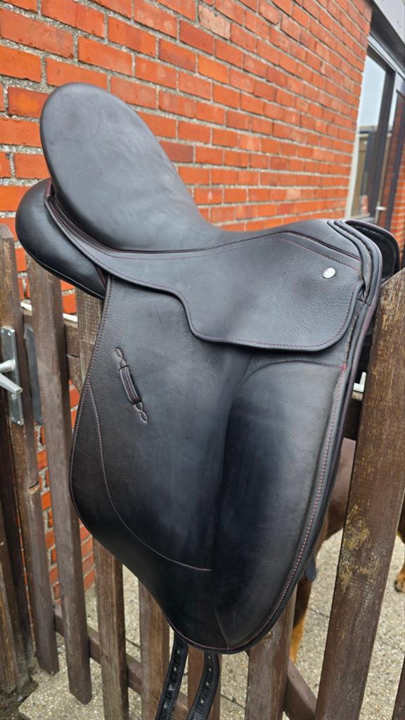 Kieffer Sterntaler zadel 18", Dieren en Toebehoren, Paardrijkleding, Ophalen of Verzenden, Gebruikt