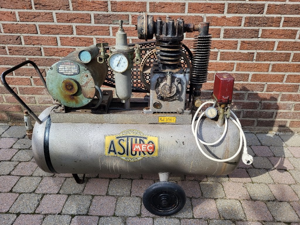 ASTURO compressor Twee cilinder, Gebruikt, 6 tot 10 bar, Ophalen of Verzenden, Minder dan 200 liter/min