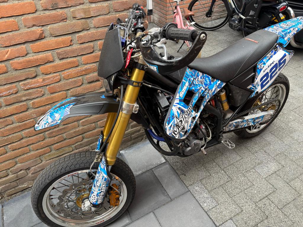 Husqvarna Supermoto met Yamaha 450 blok, Sportuitlaat, Motorrijbewijs A, Gebruikt, Particulier