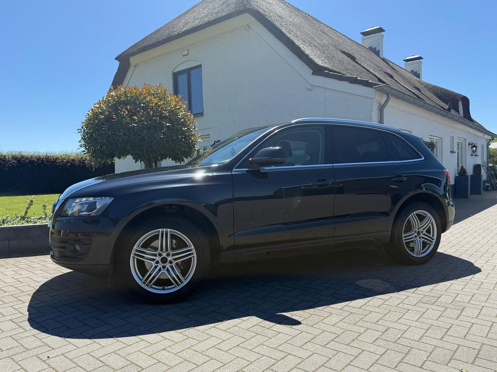 Audi Q5 3.2 FSI quattro Pro Line / Bj: 2010 / Automaat / N.A, Auto's, Parkeersensor, Gebruikt, Zwart, Vierwielaandrijving
