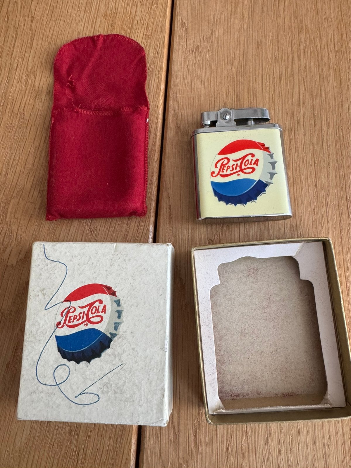 Oude pepsi cola aansteker met speeldoosje jr 50, Verzamelen, Ophalen of Verzenden, Gebruikt, Gebruiksvoorwerp