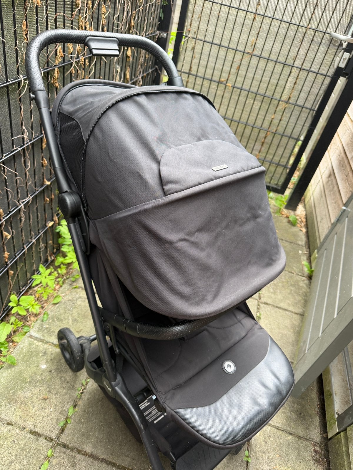 Qute buggy zwart, Ophalen, Zo goed als nieuw