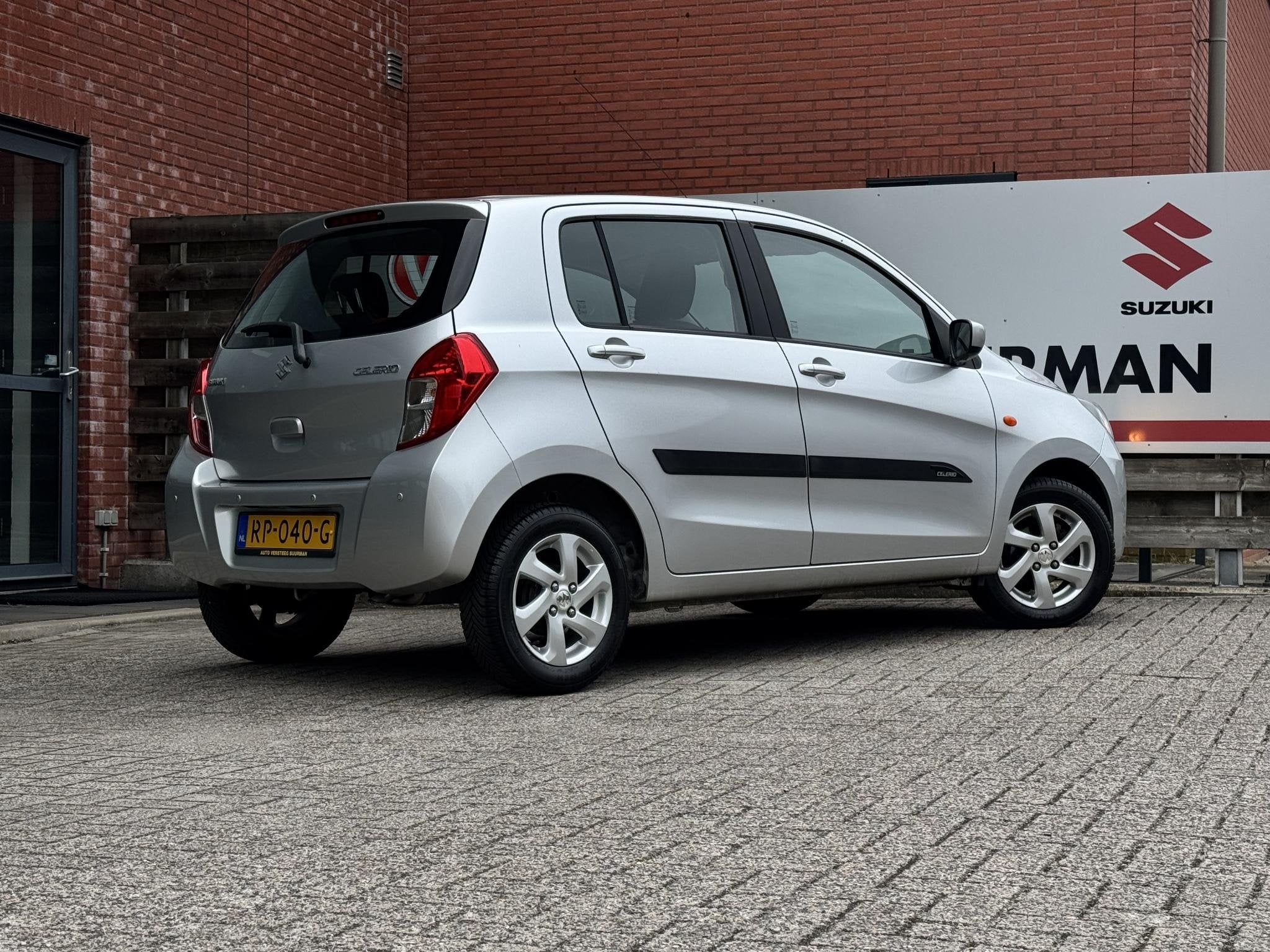 Suzuki Celerio 1.0 Comfort Parkeersensoren Achter | Airco |, Auto's, Stof, Gebruikt, 400 kg, Origineel Nederlands