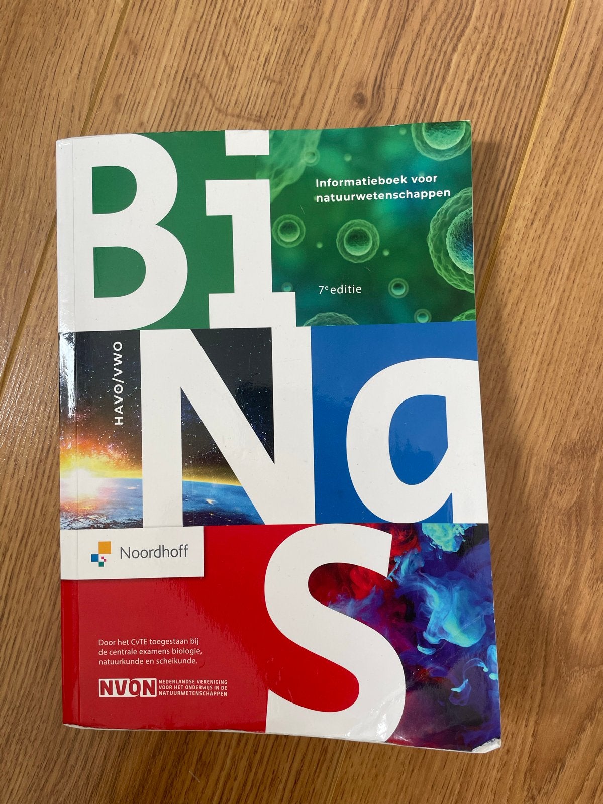 BiNaS 7e editie HAVO/VWO - Informatieboek natuurwetenschappe, Boeken, Ophalen of Verzenden, Beta, Zo goed als nieuw, Overige niveaus