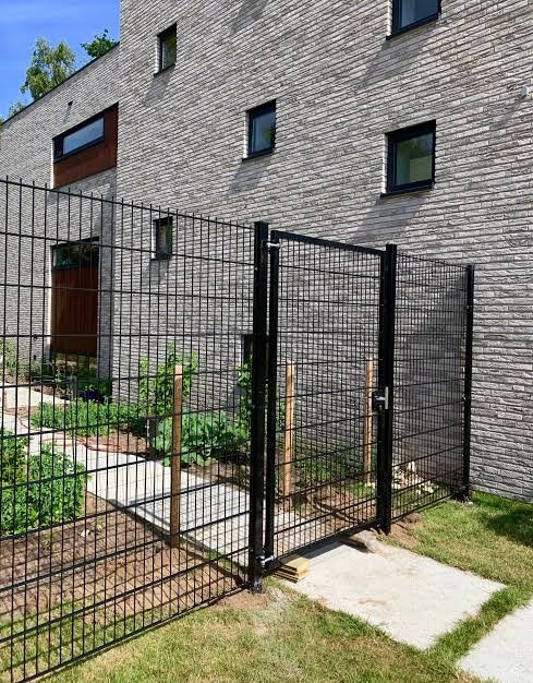 Hekwerk op maat | Dubbelstaafmat, looppoorten & draaipoorten, Ophalen of Verzenden, Zo goed als nieuw, IJzer, Dubbelstaafmat hekwerk