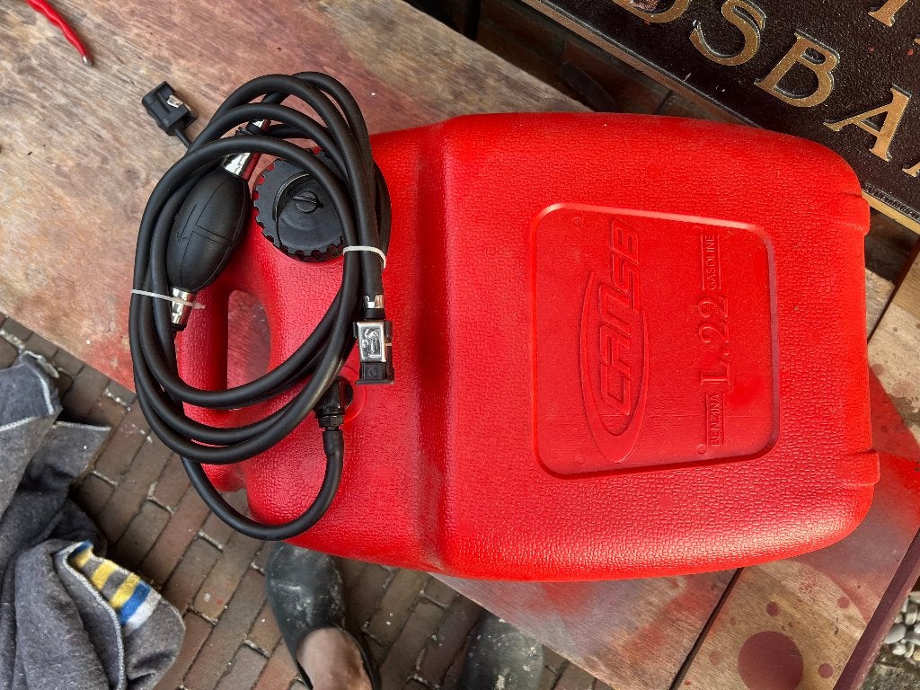 nieuwe benzinetank 22 liter voor buitenboordmotor compleet, Ophalen, Nieuw, Motor en Techniek, Motorboot