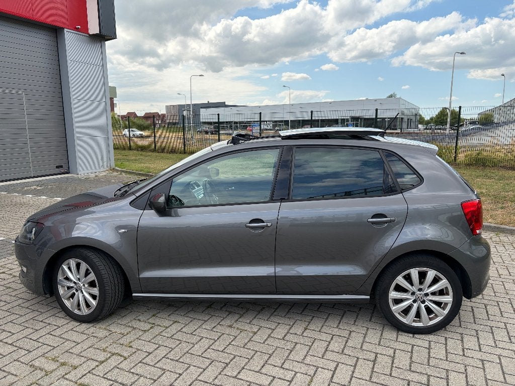 Foto 2 van Volkswagen Polo 1.2 TSI DSG Pano Apple Carplay 2014 Grijs