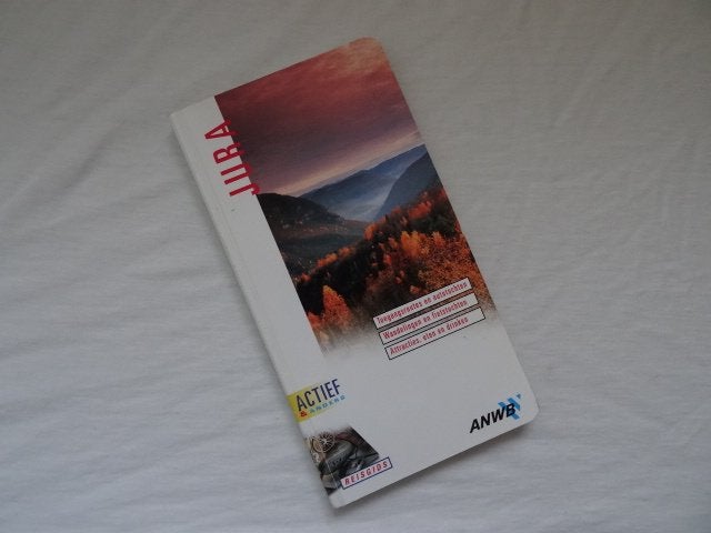 Jura ; anwb actief reisgids, Gelezen, Europa, Ophalen of Verzenden, Reisgids of -boek