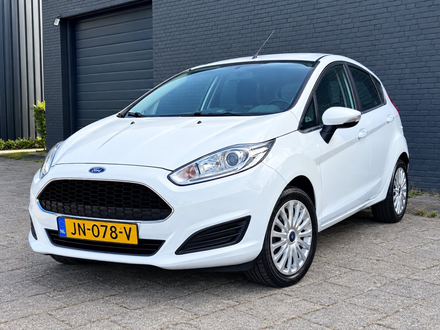 Ford Fiësta 1.0 48KW/65PK 5D 2016 Wit / apk jun’27, 40 €/maand, 525 kg, Origineel Nederlands, Handgeschakeld
