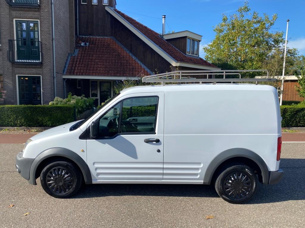 Ford TRANSIT CONNECT 1.8 TDCI - Airco - Imperiaal - Trekhaak, 730 kg, 1363 kg, 4 cilinders, Wit