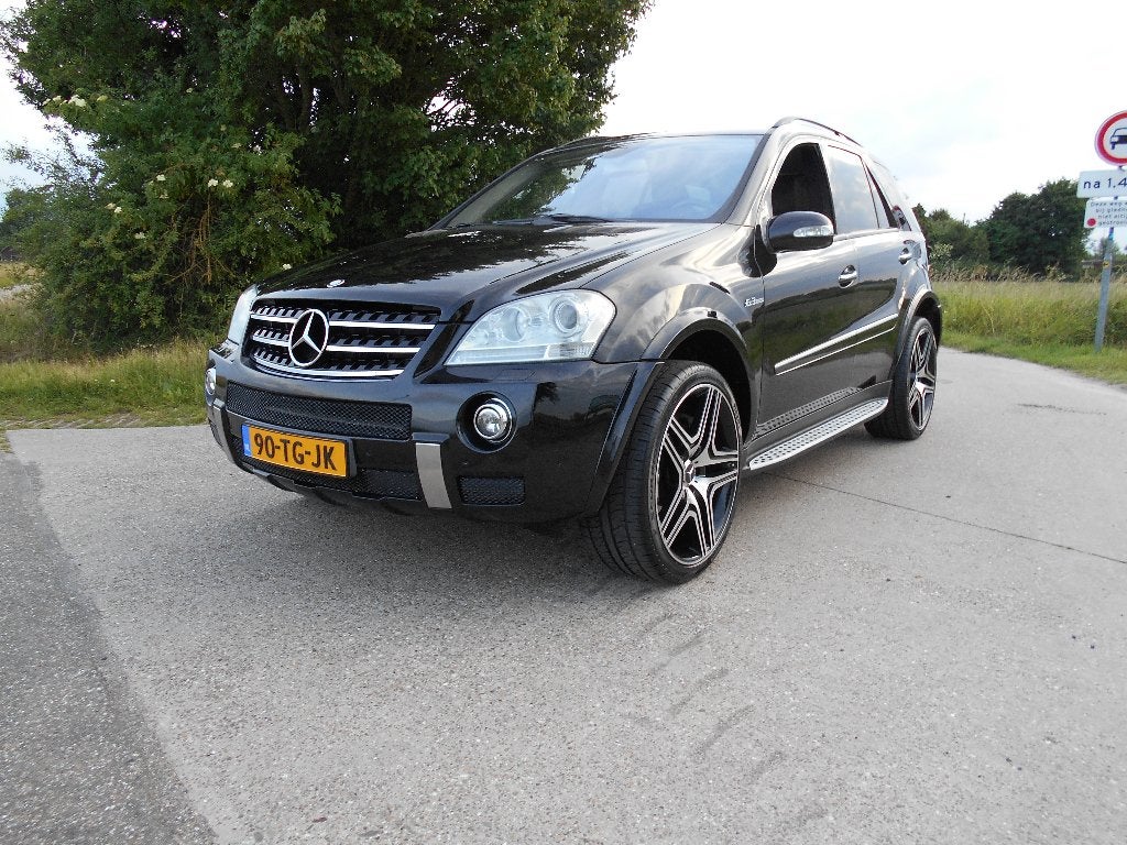 Mercedes Benz ML 63 AMG 4MATIC Automaat 2006 JAAR APK, Auto's, Mercedes-Benz, Automaat, Zwart, Vierwielaandrijving, Particulier