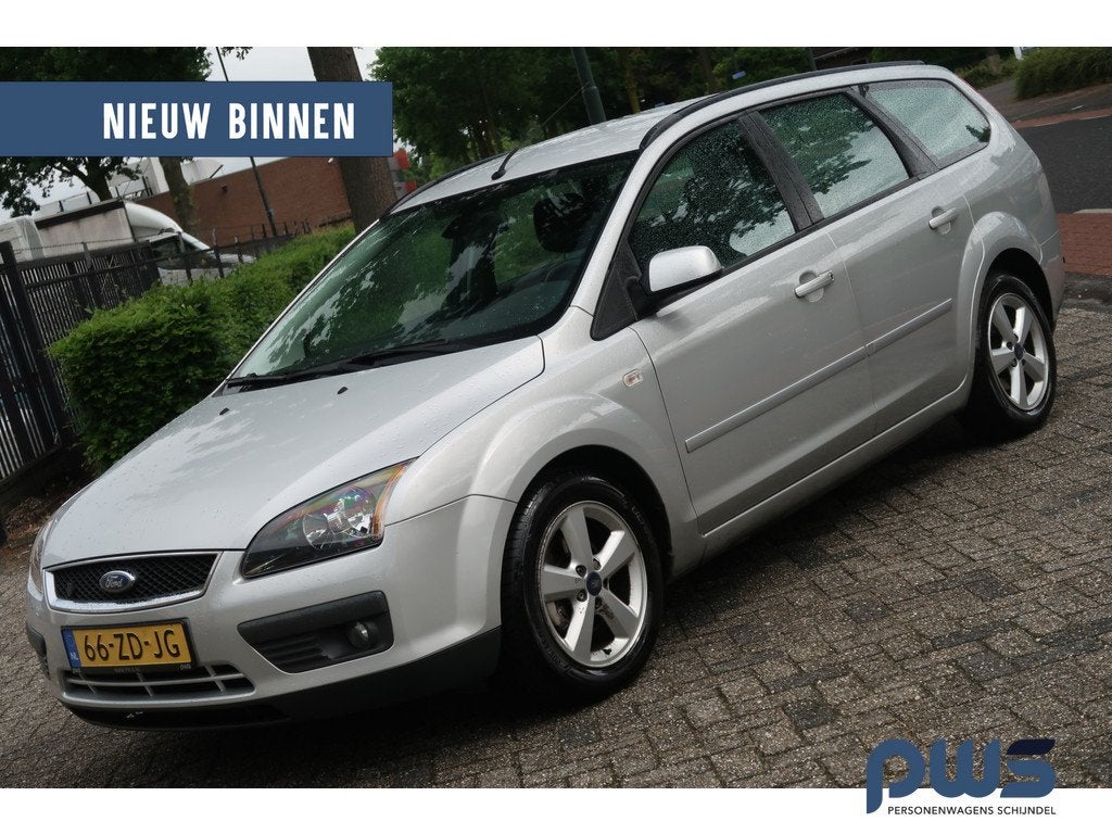 Ford FOCUS Wagon 1.8-16V Ambiente Trekhaak / Airco / Stoelve, Auto's, Stof, Gebruikt, Zwart, 4 cilinders