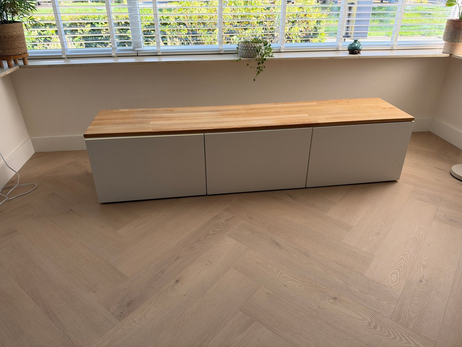 IKEA BESTÅ tv-meubel met eikenhouten plank, Ophalen, Gebruikt, 150 tot 200 cm, Teakhout