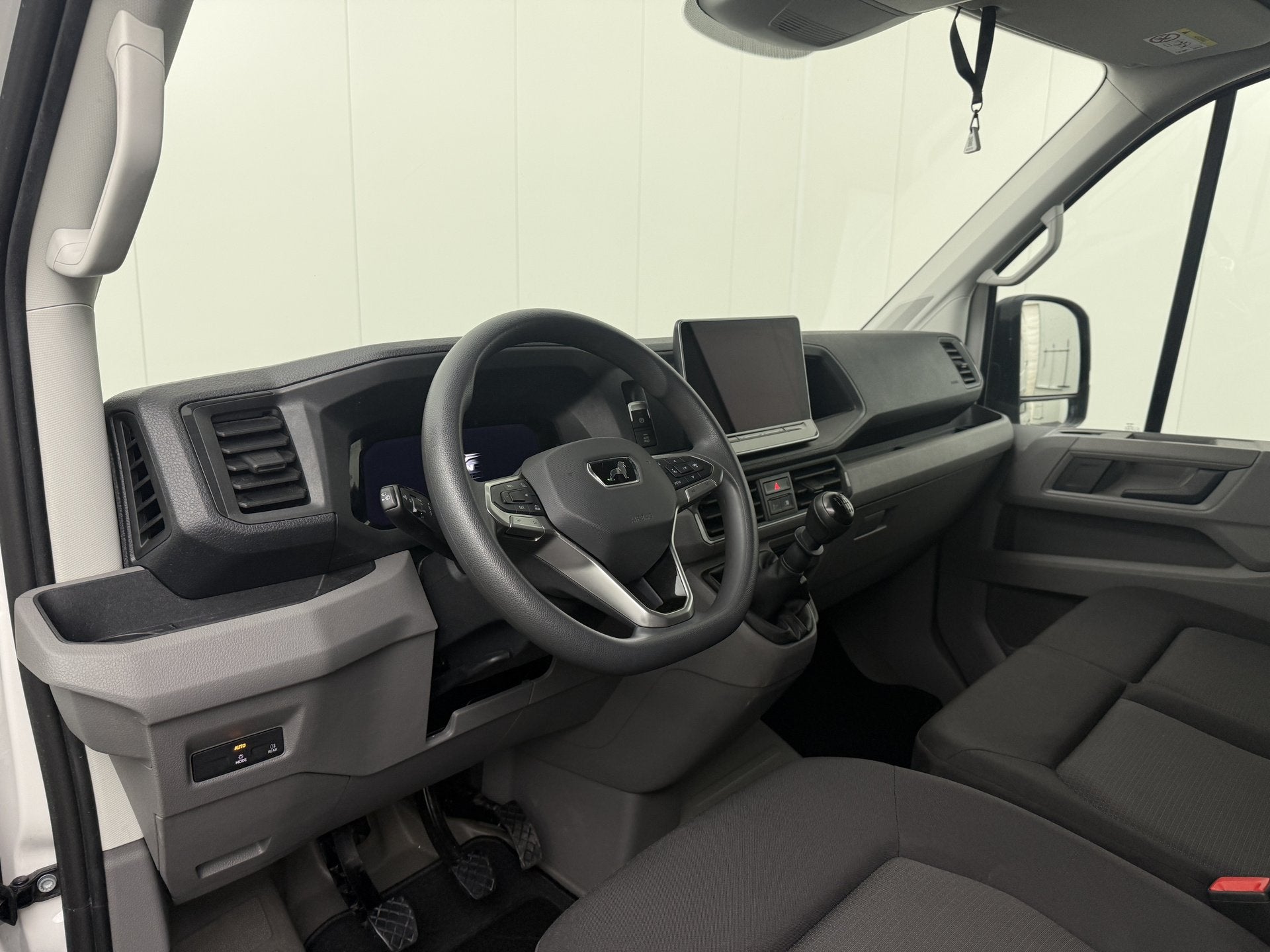 MAN TGE 2.0TDi 140PK L3H3 | Model 2025 | Multimedia | Camera, Auto's, Elektrische ramen, Gebruikt, Euro 6, Wit