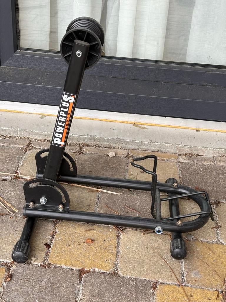 Powerplus Tools fietsstandaard, Fietsen en Brommers, Ophalen, Gebruikt