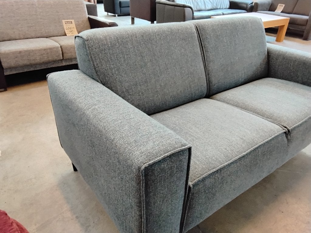 Mooie bank 180cm, stof. Voor 150=. Second Life Wolvega!, Huis en Inrichting, Banken | Bankstellen, Ophalen, 150 tot 200 cm, Tweepersoons