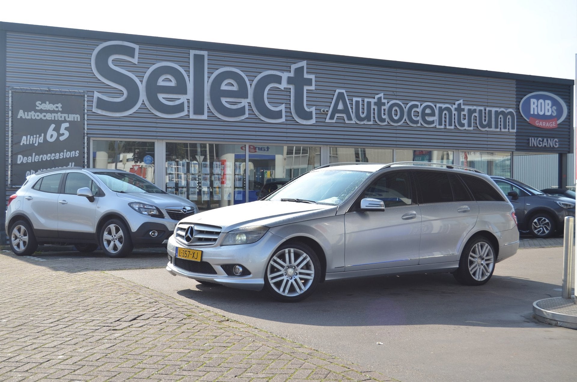 Mercedes-Benz C-klasse 6-CIL. 300 Avantgarde BENZ. LEDER |BE, Auto's, Automaat, Achterwielaandrijving, Zwart, Parkeersensor