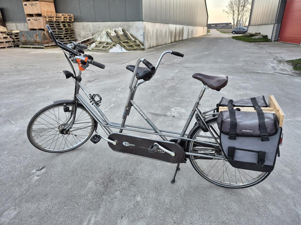 Mooi tandem, Ophalen, Zo goed als nieuw, Minder dan 10 versnellingen