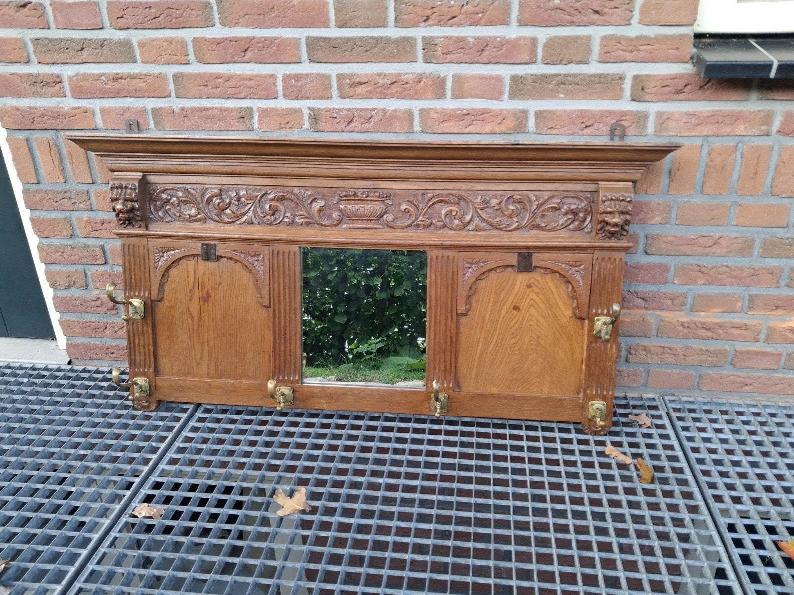 Antieke houten wandkapstok met spiegel en koperen haken, Gebruikt, Minder dan 100 cm, Hout, Ophalen