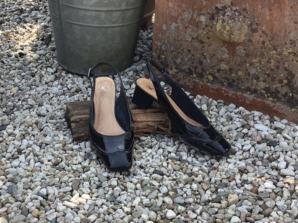 Slingback Clarks, Schoenen met lage hakken, Zwart, Ophalen of Verzenden, Zo goed als nieuw