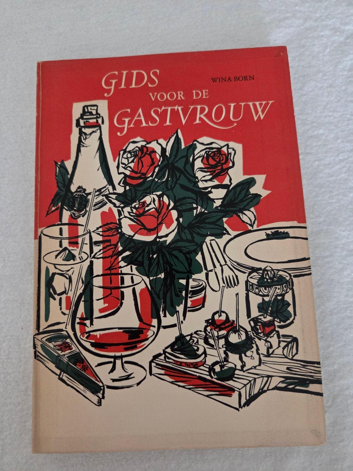 Gids voor de gastvrouw - Wina Born, Ophalen of Verzenden, Gelezen