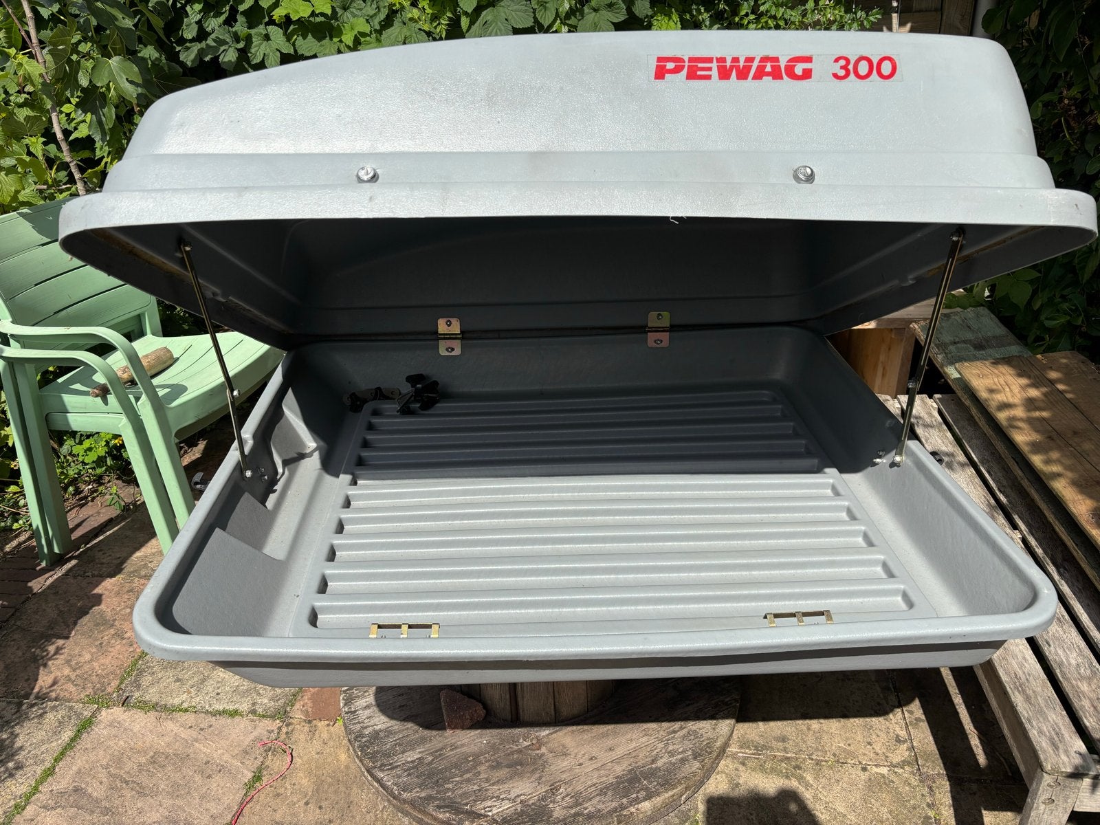 Pewag 300 Dakkoffer - 110x100 cm, Auto diversen, Ophalen of Verzenden, Gebruikt