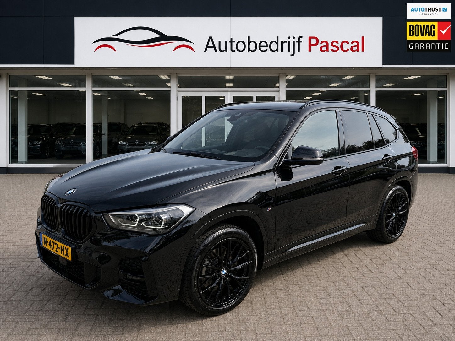 BMW X1 SDrive18i M High Executive, Auto's, 136 pk, Gebruikt, Euro 6, 3 cilinders
