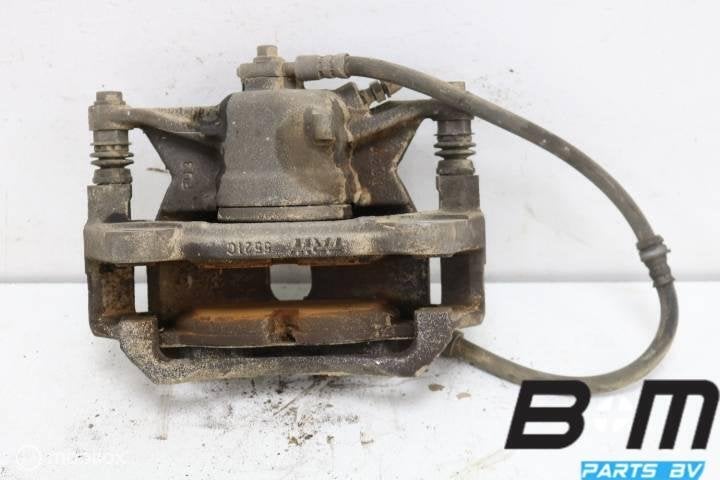 Remklauw rechtsvoor Skoda Octavia 3 Sedan 8V0615124, Gebruikt