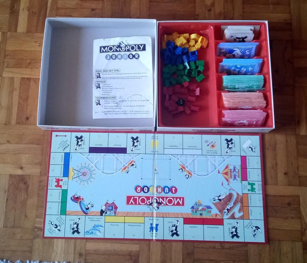 Monopoly Junior, Hobby en Vrije tijd, Gezelschapsspellen | Bordspellen, Ophalen of Verzenden, Zo goed als nieuw
