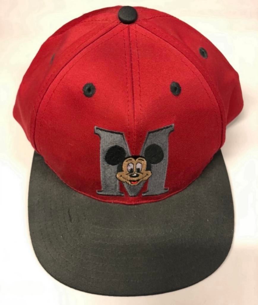 MICKEY MOUSE RED/BLACK BASEBALL CAP, Ophalen of Verzenden, Mickey Mouse, Zo goed als nieuw, Kleding of Textiel