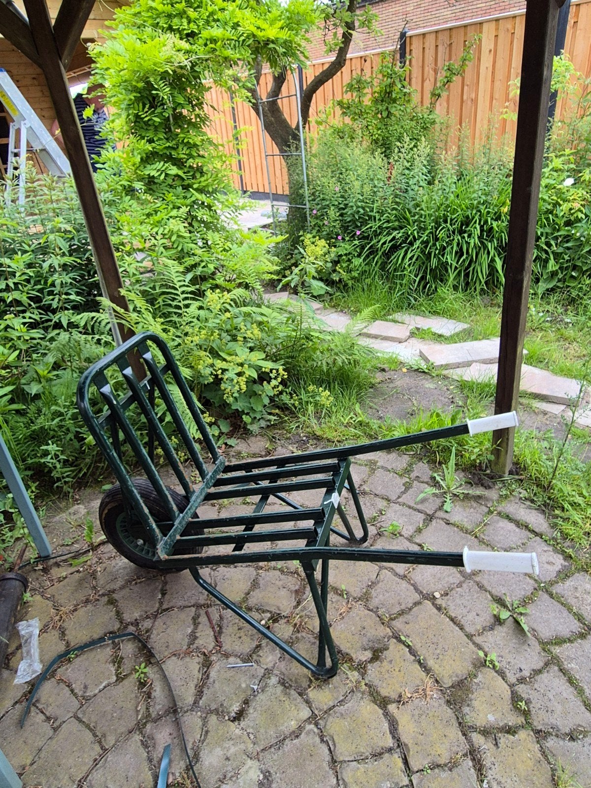 Te koop stenen kruiwagen, Ophalen, Gebruikt
