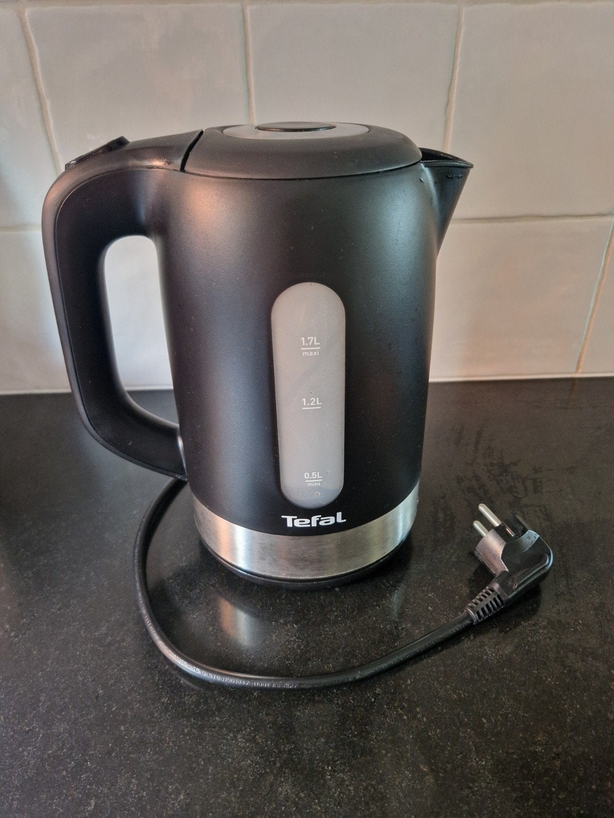 Tefal waterkoker zwart 1,7 liter, 1 tot 2 liter, Ophalen, Zo goed als nieuw