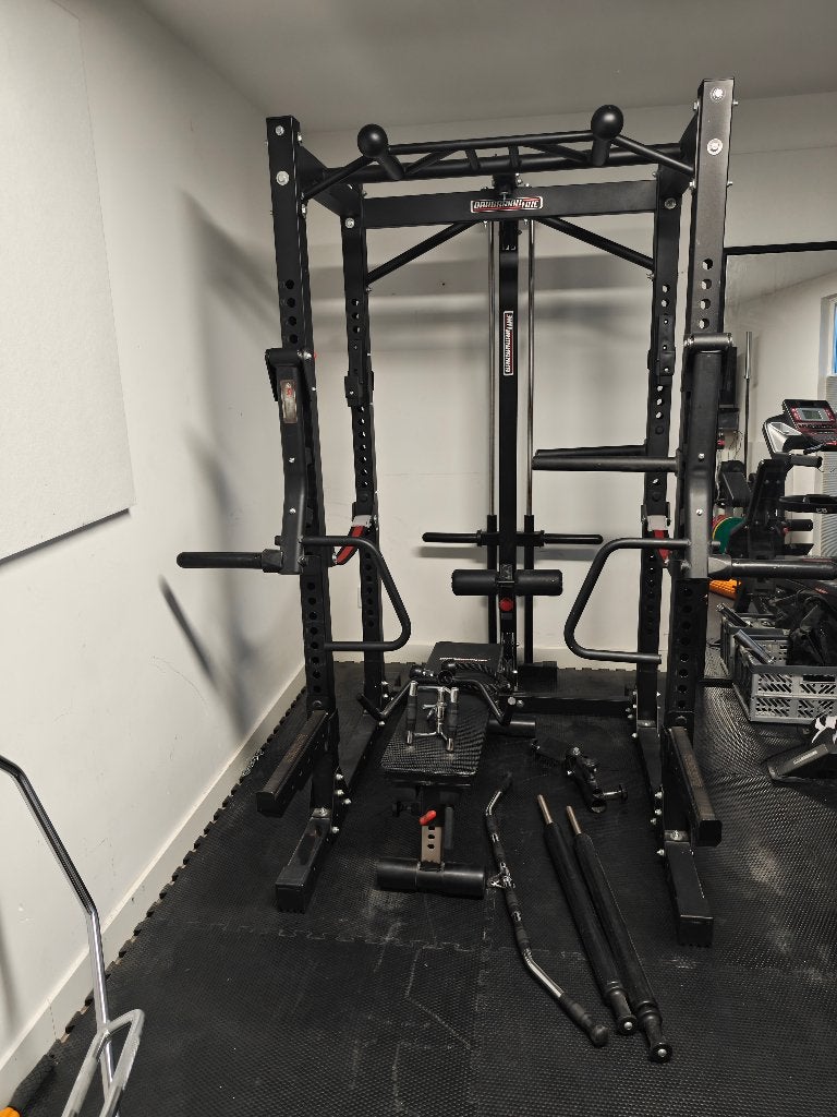 Barbarian Line Powerrack, LAT pulley, jammer arms en meer, Ophalen, Gebruikt, Metaal, Krachtstation