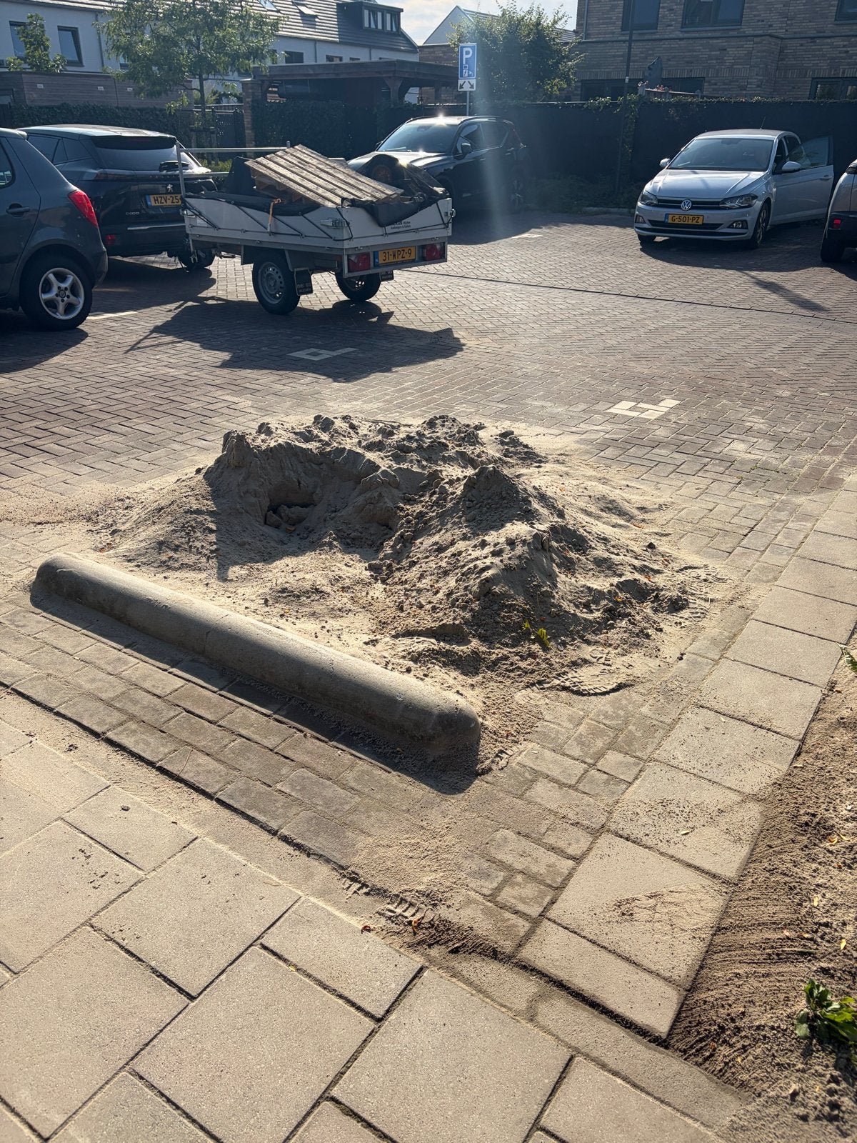 Zandhoop voor bestrating of tuin, Ophalen, Gebruikt, Beton, Klinkers