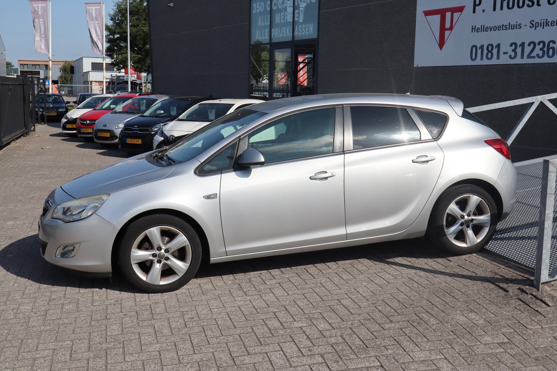 Opel Astra 1.6 Edition Cruise control/Achteruitrijcamera/Blu, Voorwielaandrijving, Euro 5, Stof, 4 cilinders