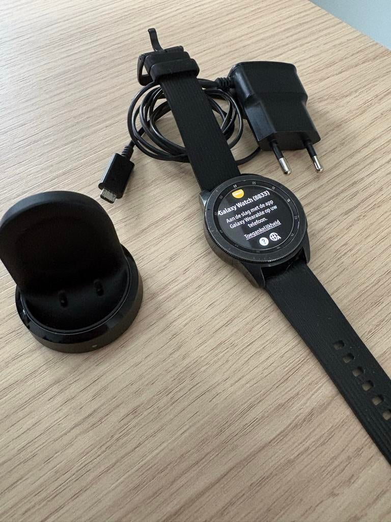 Samsung Galaxy Watch Black 42mm, Ophalen of Verzenden, Zo goed als nieuw, Zwart, Android