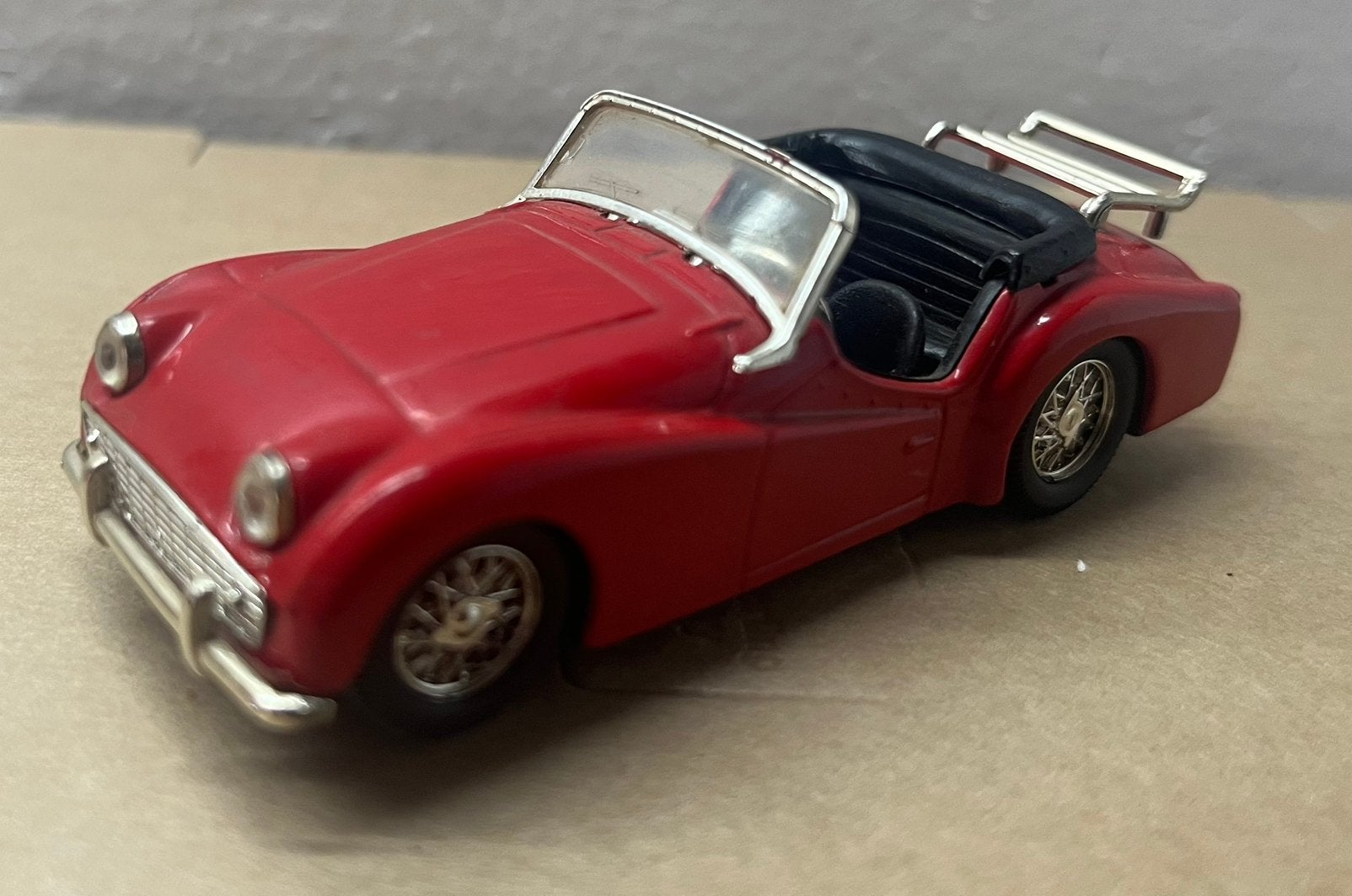 1:43 Vitesse , Triumph TR3 1956, Ophalen of Verzenden, Zo goed als nieuw, Auto, Overige merken